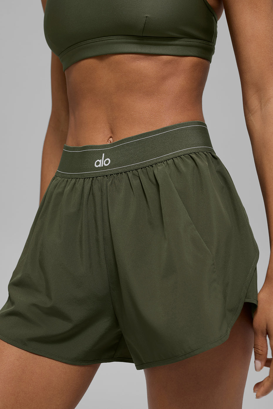 short match point - vert olive